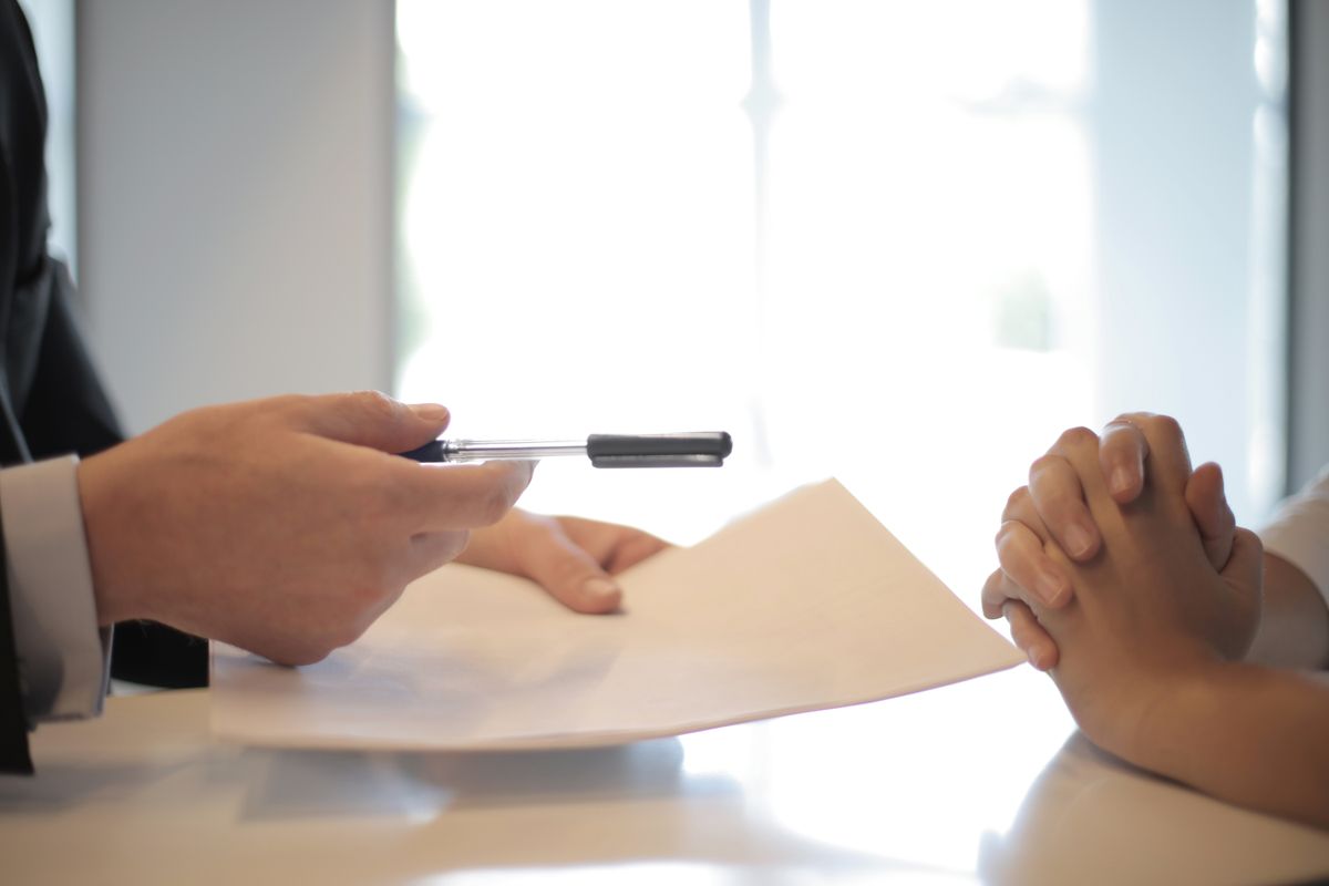 How to Ask for a Raise in the US: Timing, Numbers and Three Scripts